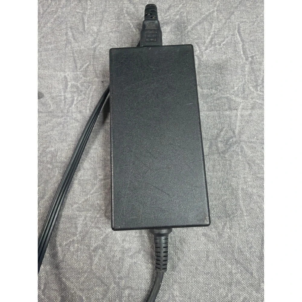 Dell AC Adapter HA180PM180 180W 19.5V 9.23A 03XYY8 Power Supply Charger Black